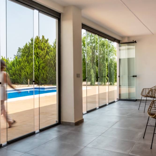cortina cristal azur vivienda laura almansa r t7a3802